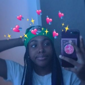 Meet your Posher, Joniyah